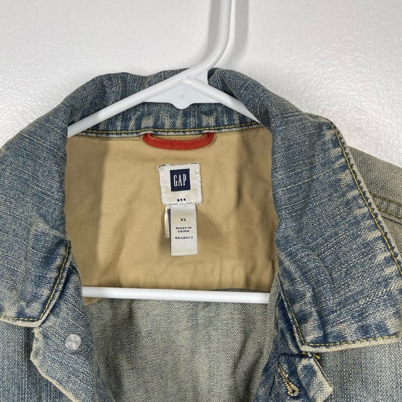 GAP Jean Jacket - Picture 4 of 9
